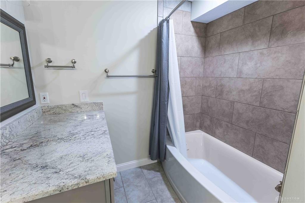 498 Carleton Property Photo 27
