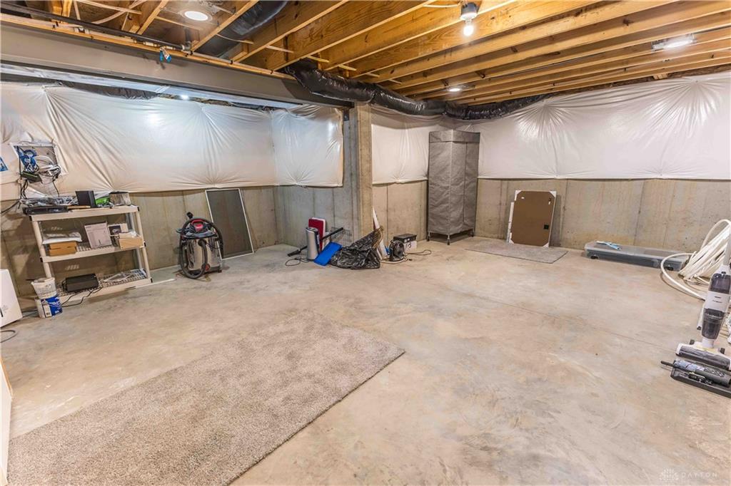 498 Carleton Property Photo 28
