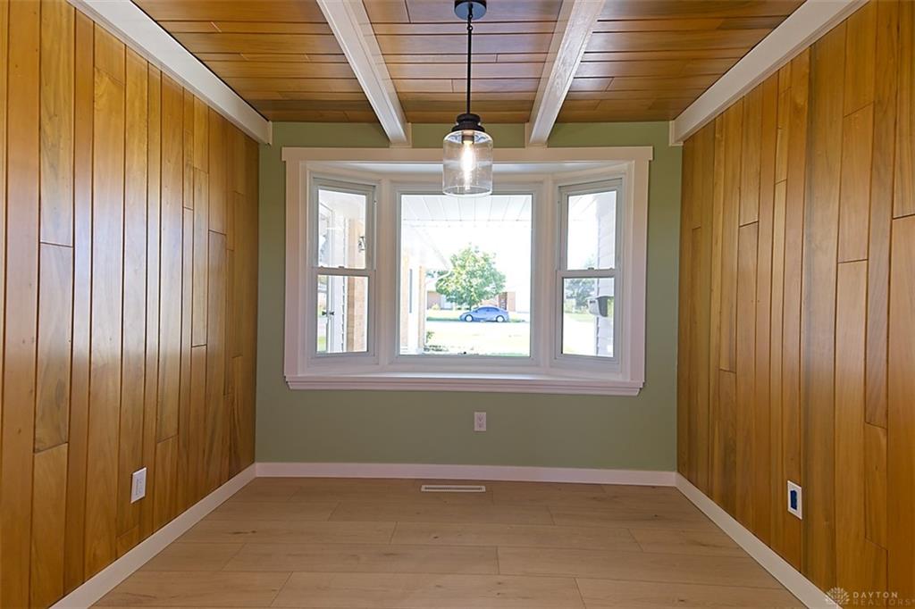 143 S Dorset Property Photo 5