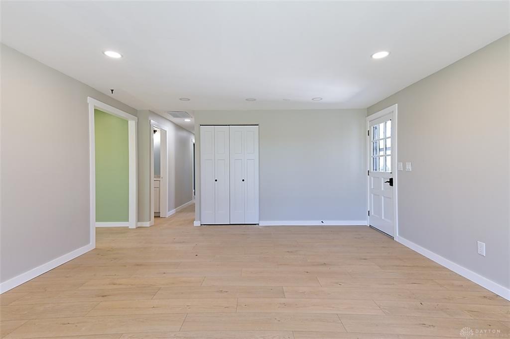 143 S Dorset Property Photo 6