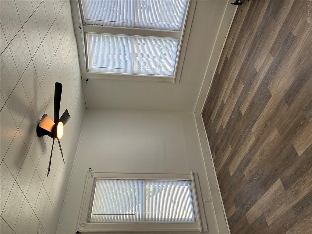 908 Washington Property Photo 6