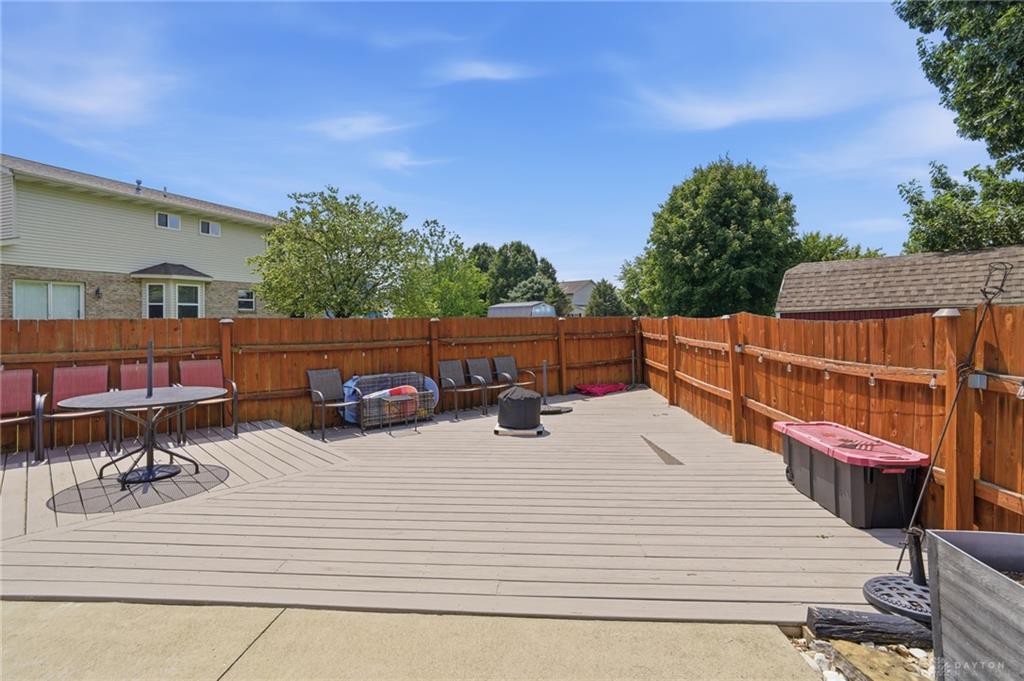 927 Golden Meadows Property Photo 35