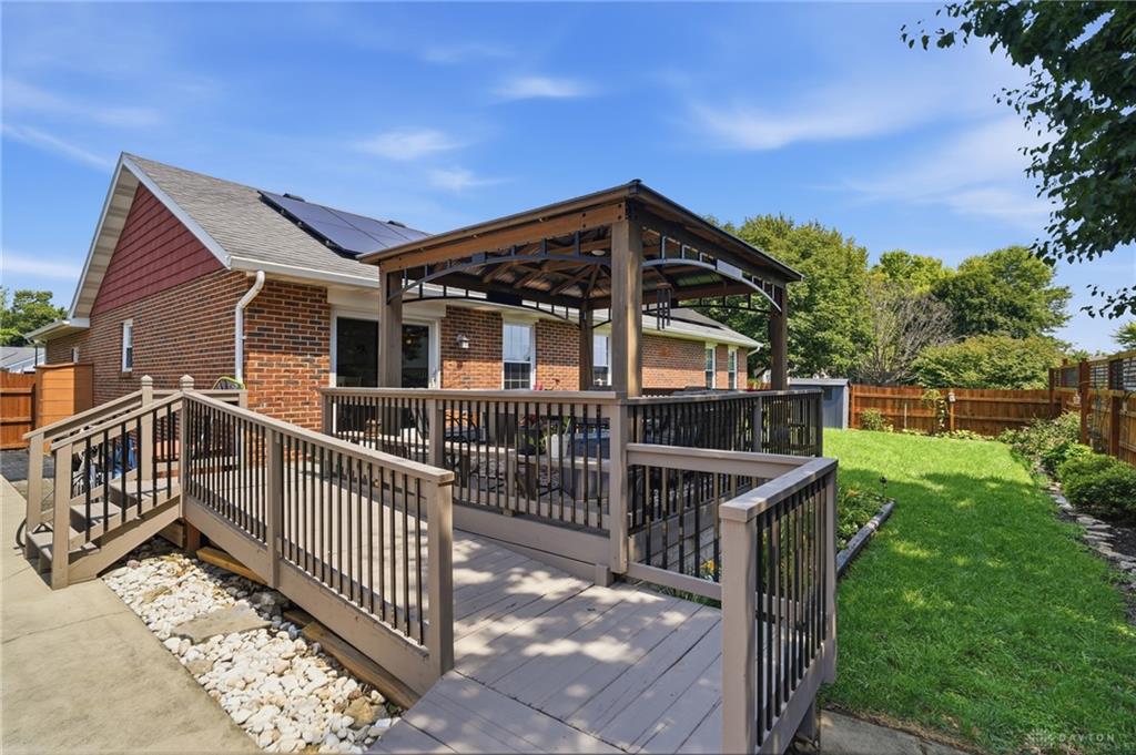 927 Golden Meadows Property Photo 40