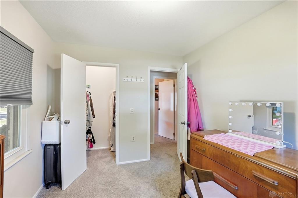 1817 Marinette Property Photo 22
