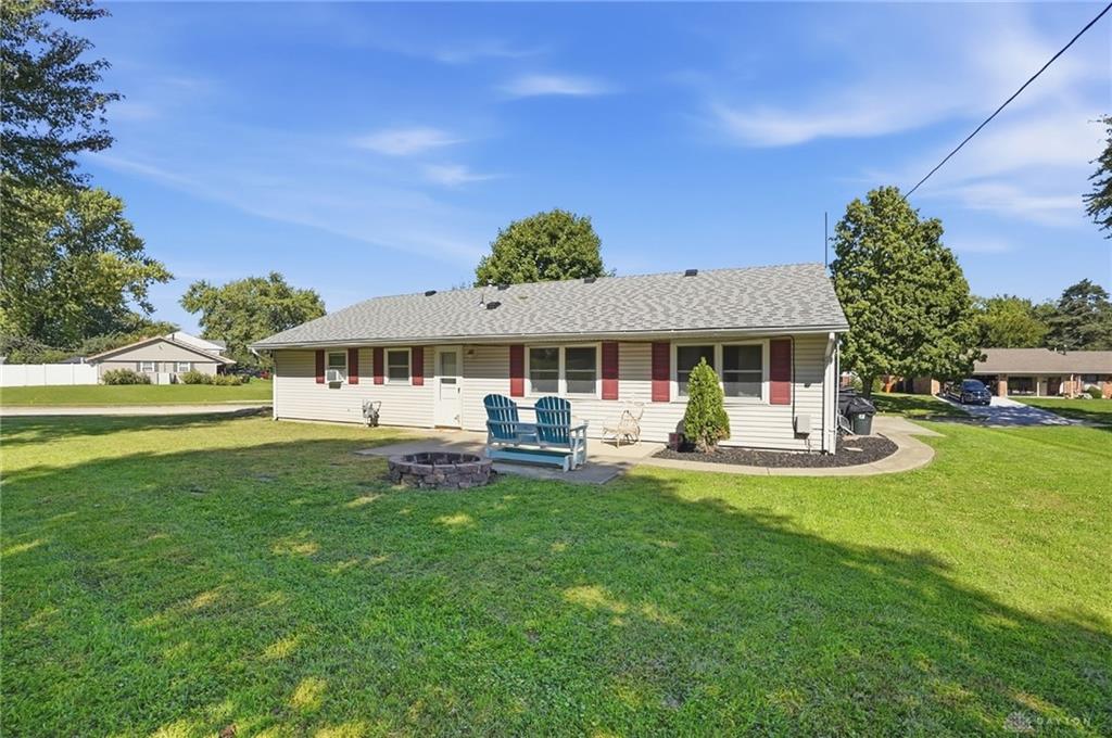 1817 Marinette Property Photo 31