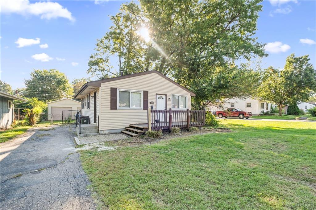 3140 Mohican Property Photo 1