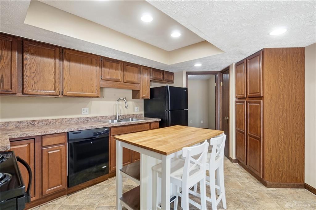 757 Hidden Property Photo 32