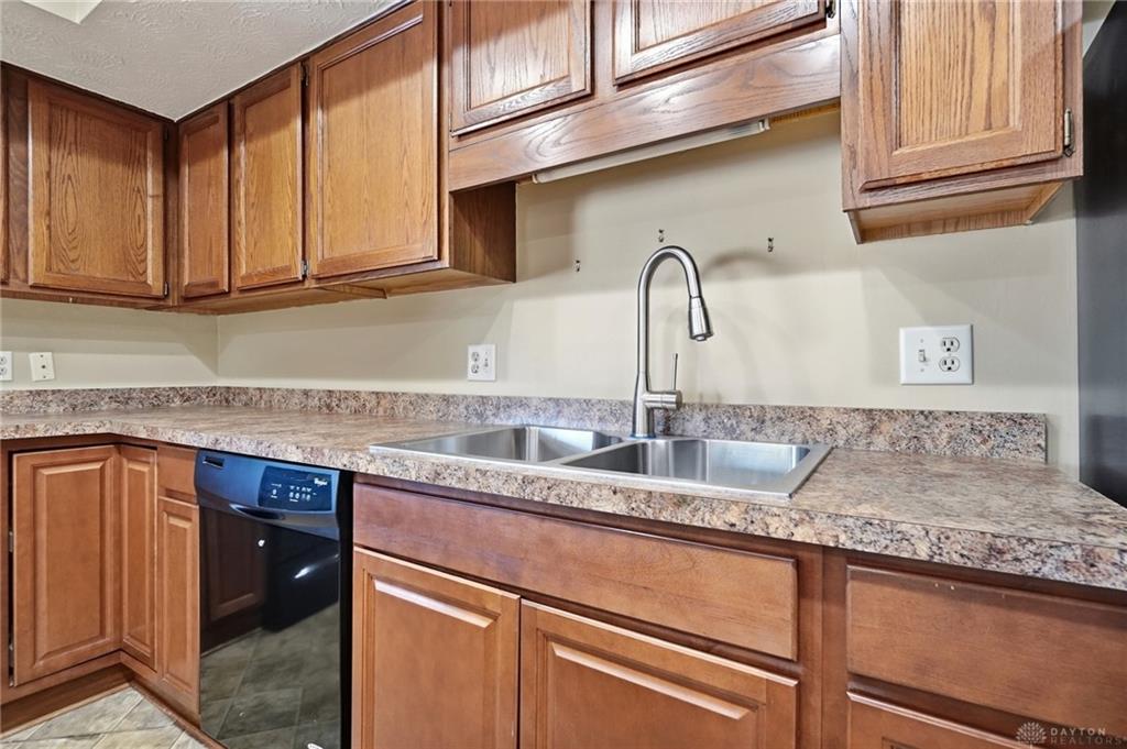 757 Hidden Property Photo 34
