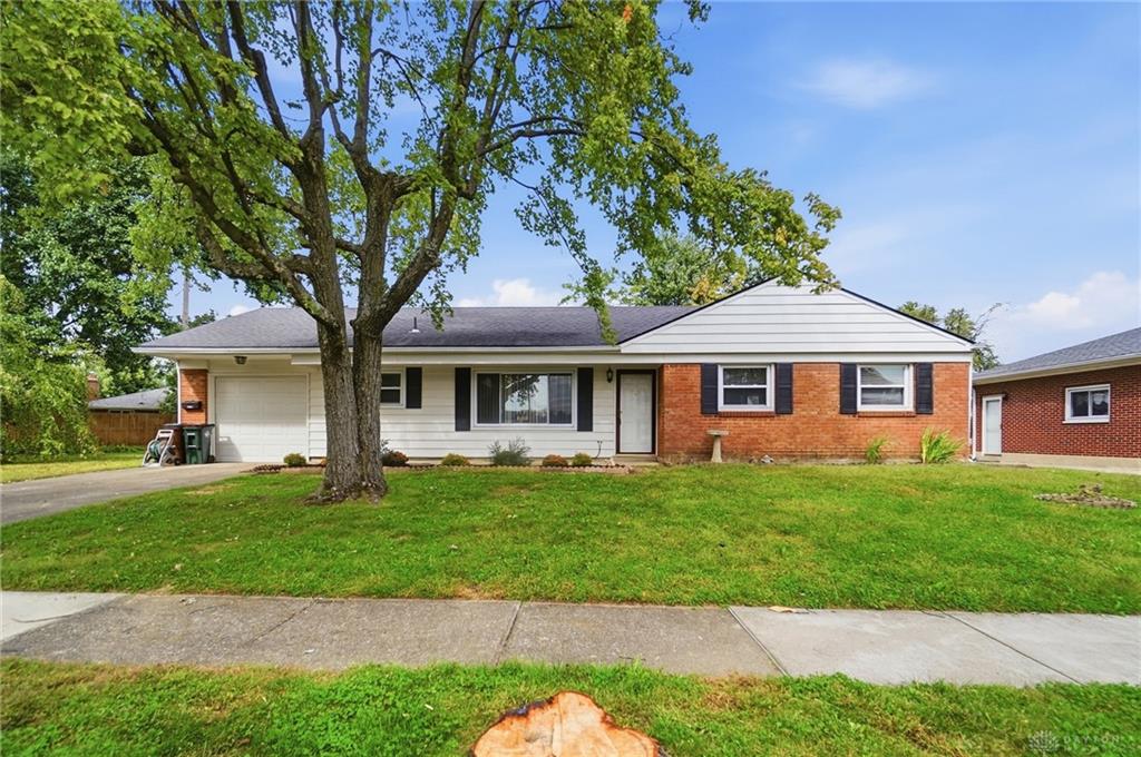 1217 Cloverfield Property Photo 1