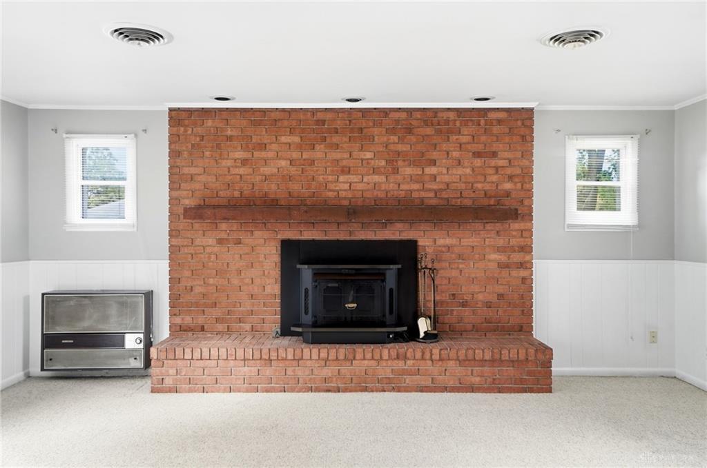 1217 Cloverfield Property Photo 6