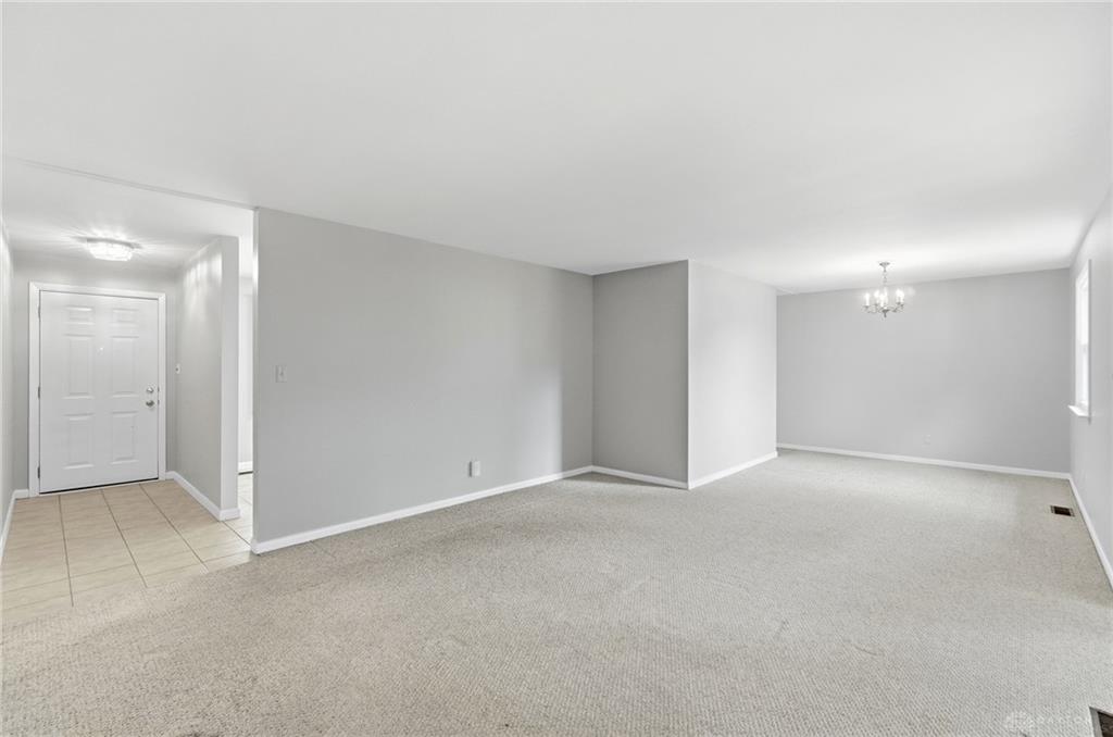 1217 Cloverfield Property Photo 7
