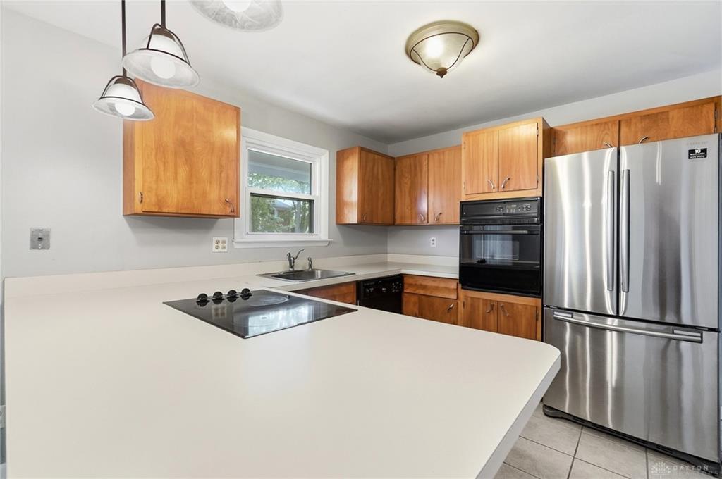 1217 Cloverfield Property Photo 9