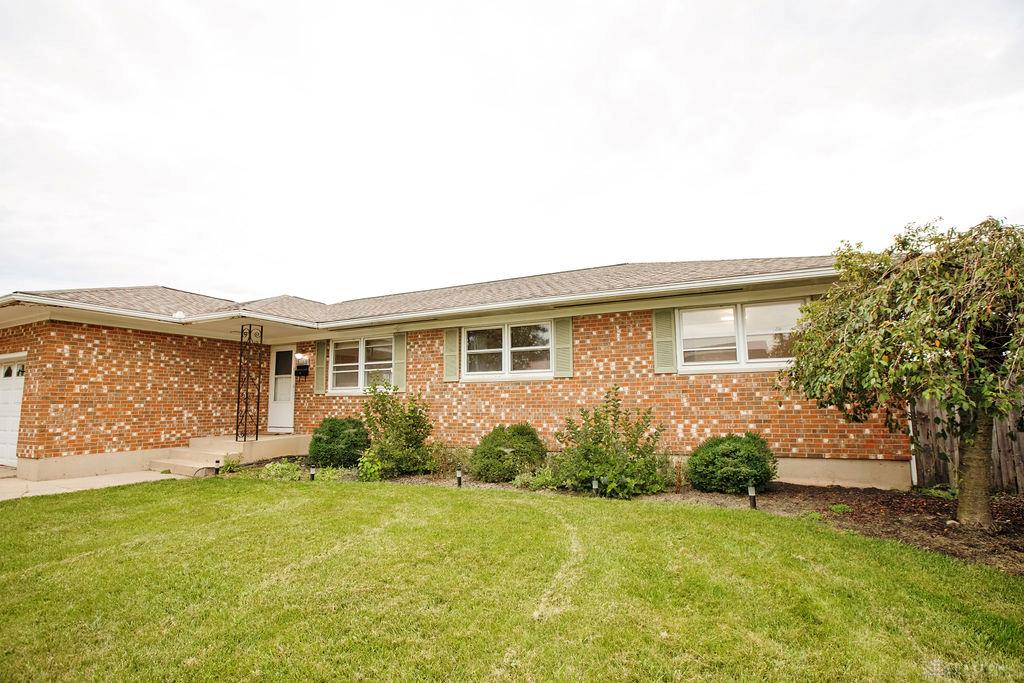 5414 Taywell Property Photo 4