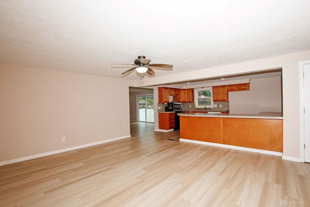 5414 Taywell Property Photo 6