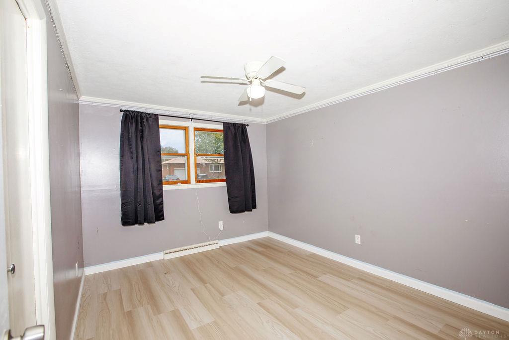 5414 Taywell Property Photo 19