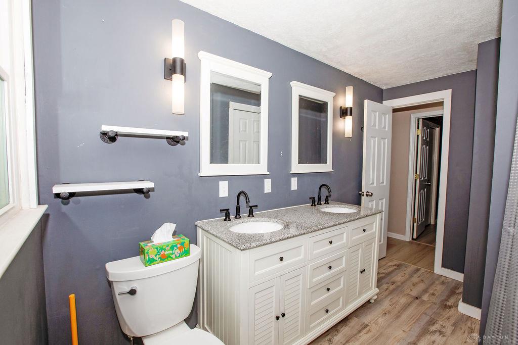 5414 Taywell Property Photo 33