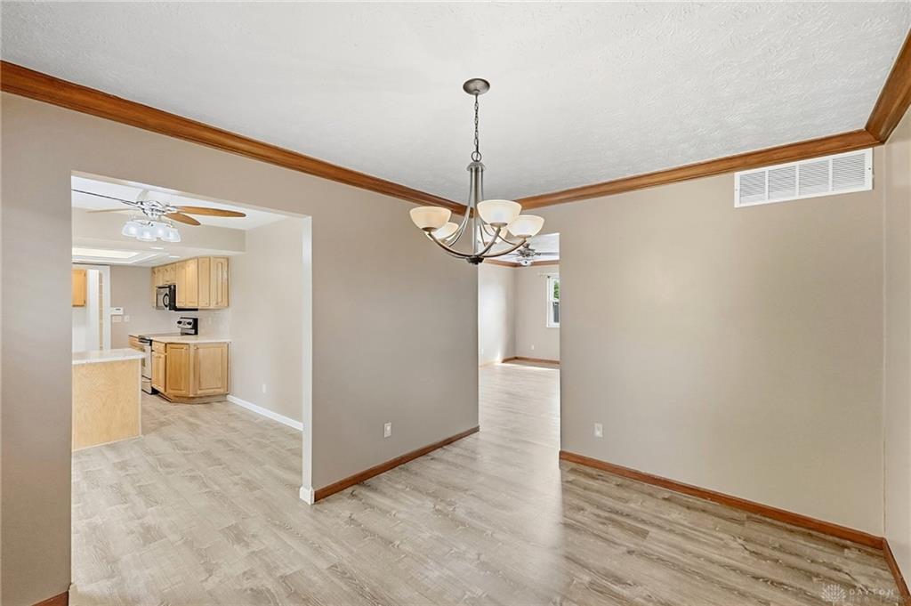 3080 Magnolia Property Photo 10