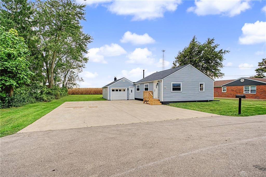 603 S High Property Photo 3