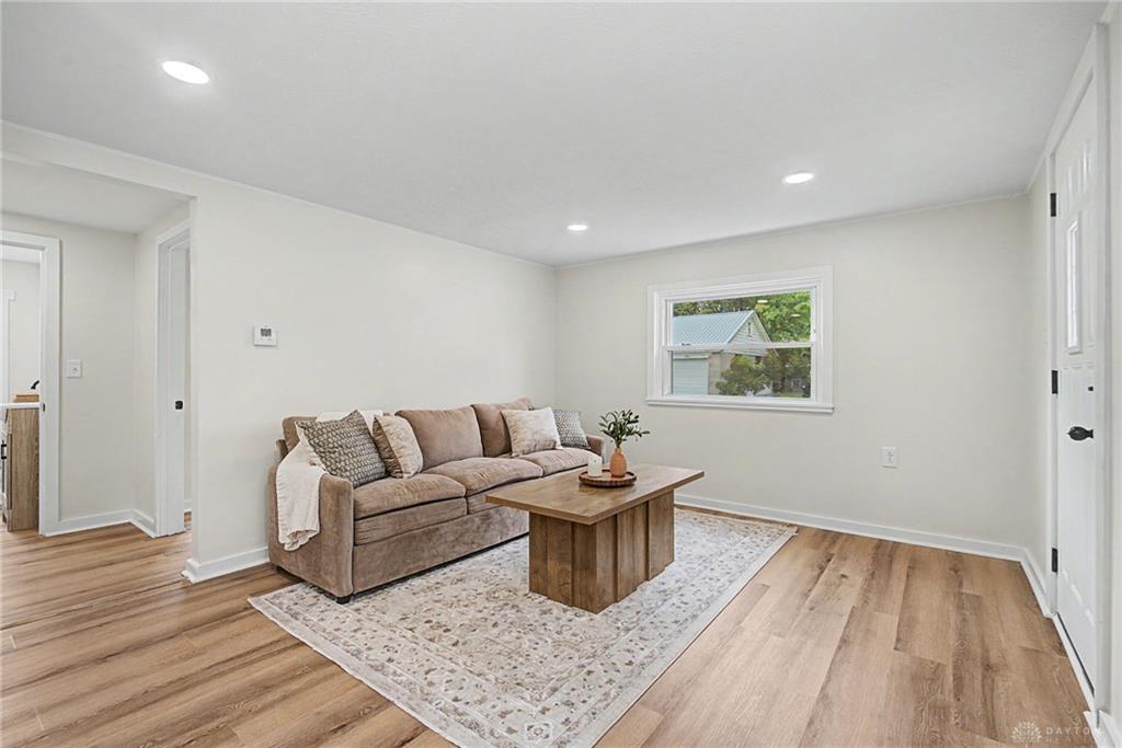 603 S High Property Photo 8