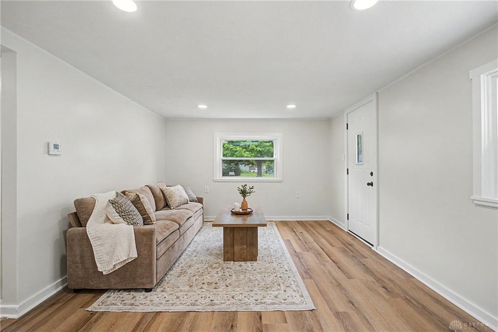 603 S High Property Photo 9