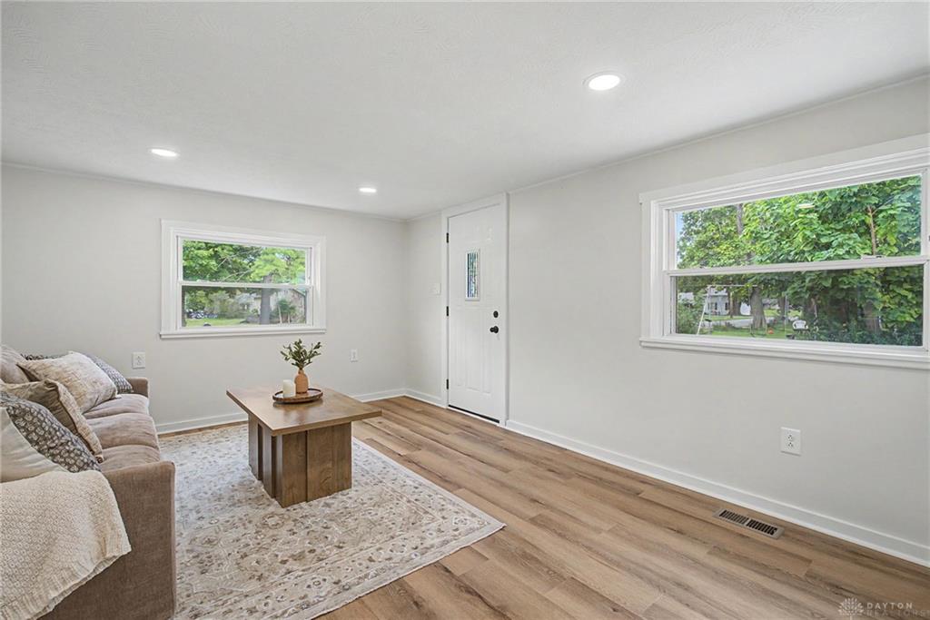 603 S High Property Photo 10
