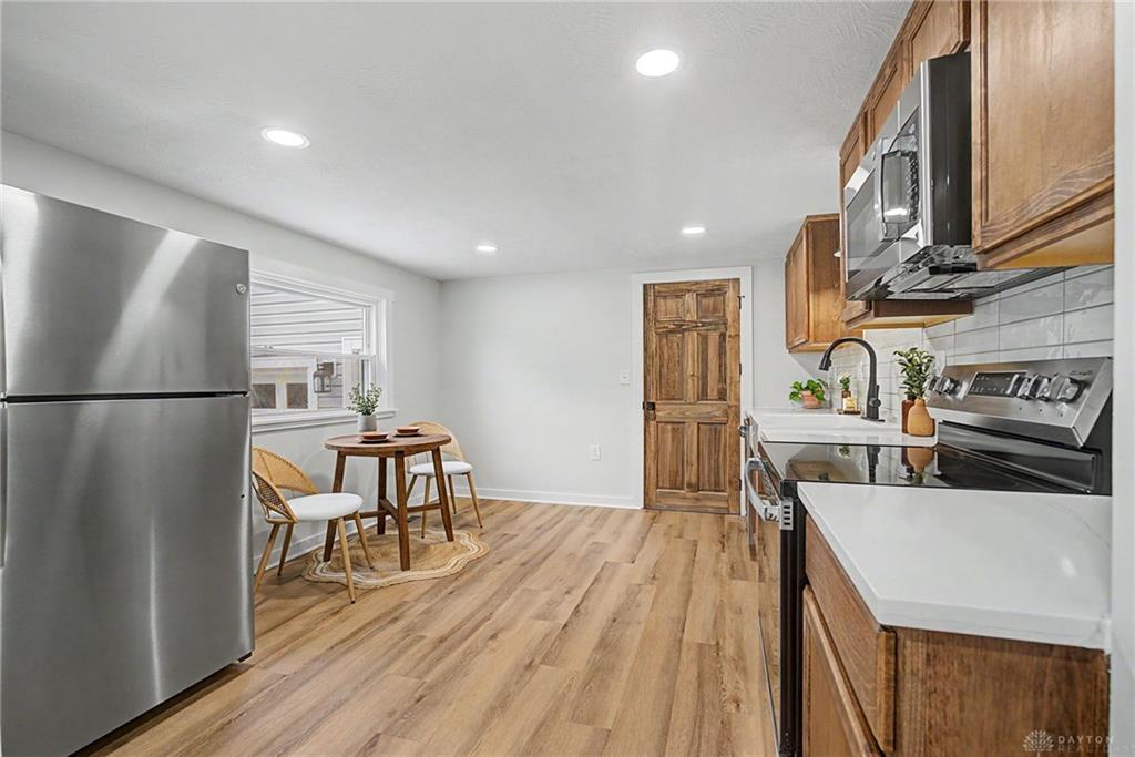 603 S High Property Photo 11