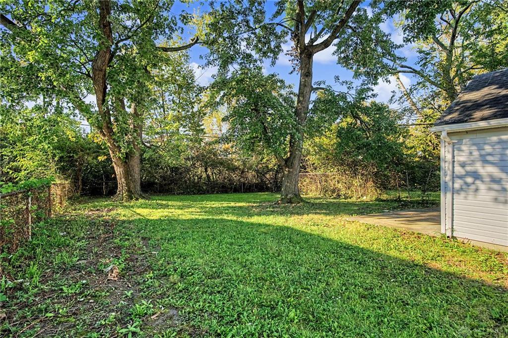 4004 Larkspur Property Photo 6