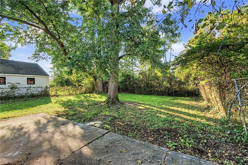 4004 Larkspur Property Photo 9