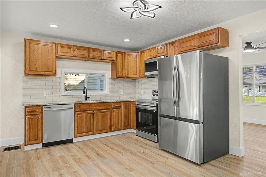 4004 Larkspur Property Photo 20