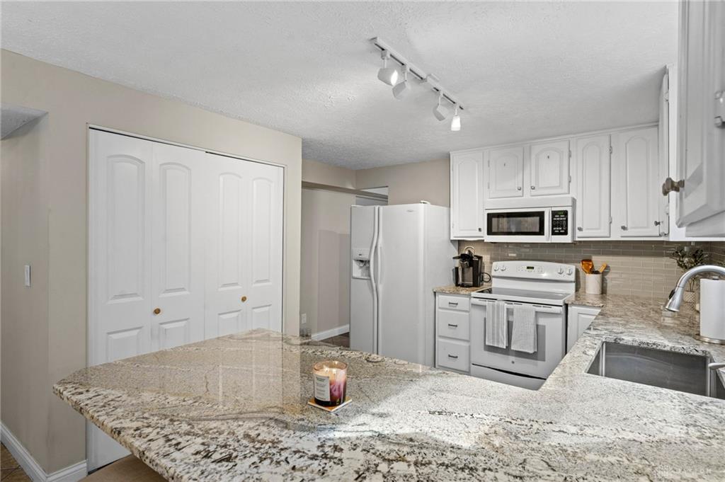 7341 Rustic Woods Property Photo 15