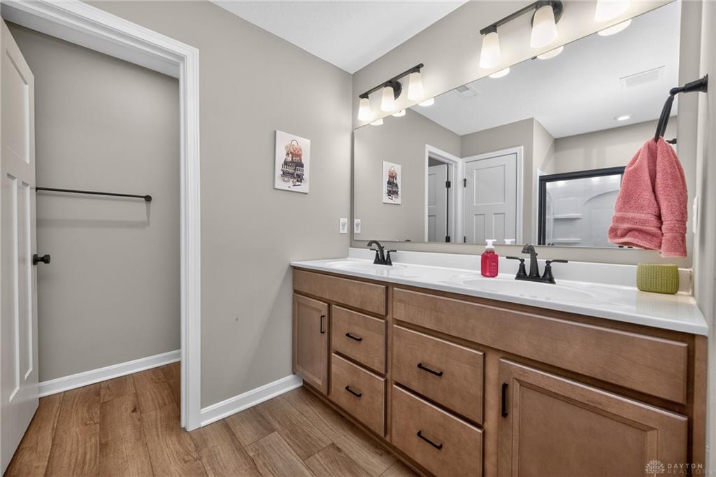 405 Bethpage Way Property Photo 28