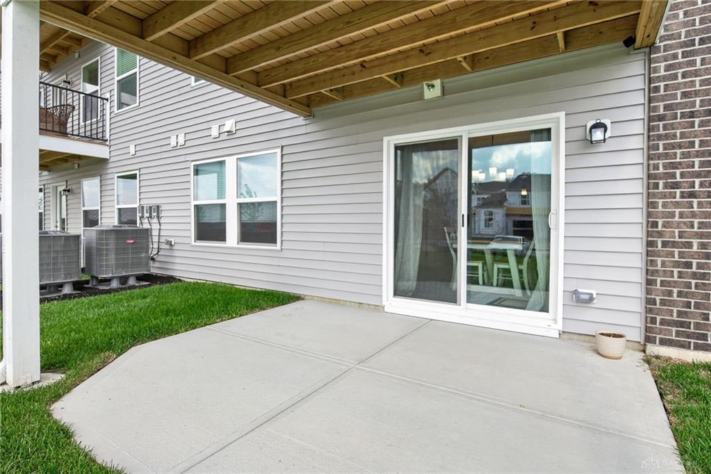405 Bethpage Way Property Photo 31