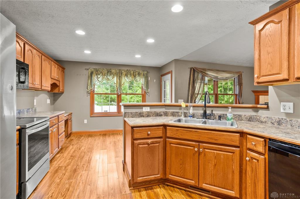 1111 Arbor Property Photo 19