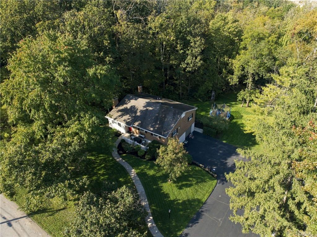 11701 Thistlehill Property Photo 3