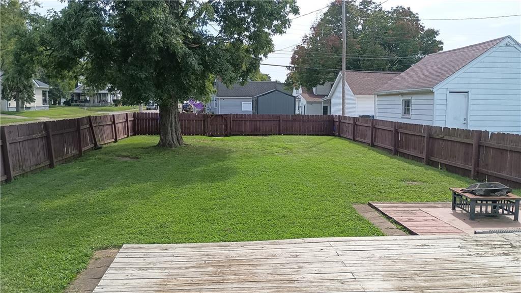 1044 Highridge Property Photo 2