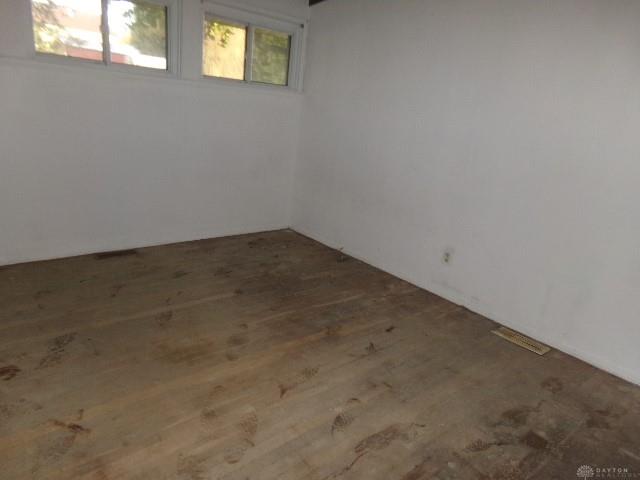 4721 Creekview Property Photo 7
