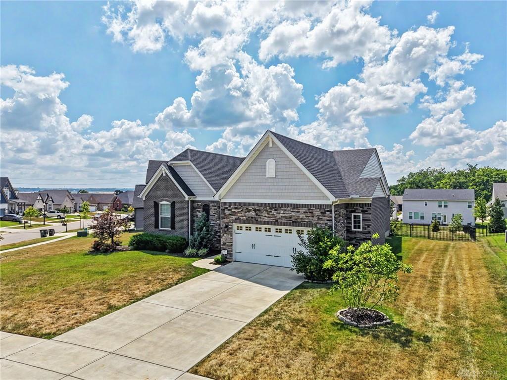 1179 Broadmoor Property Photo 1
