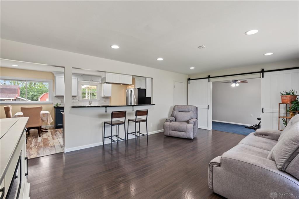 6663 Gerry Property Photo 9