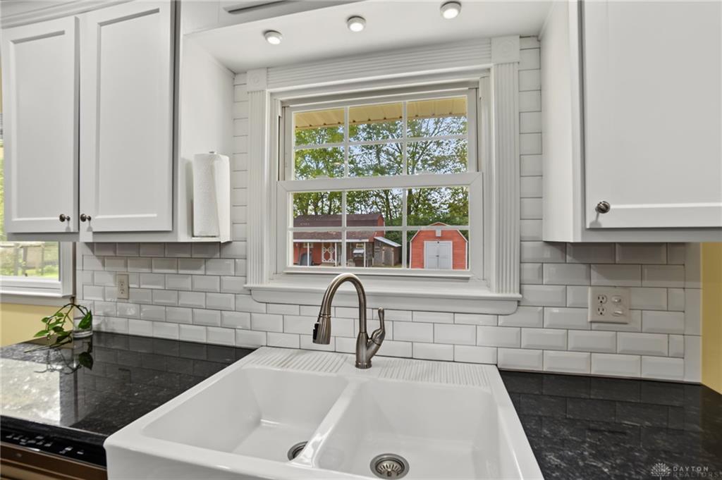6663 Gerry Property Photo 18