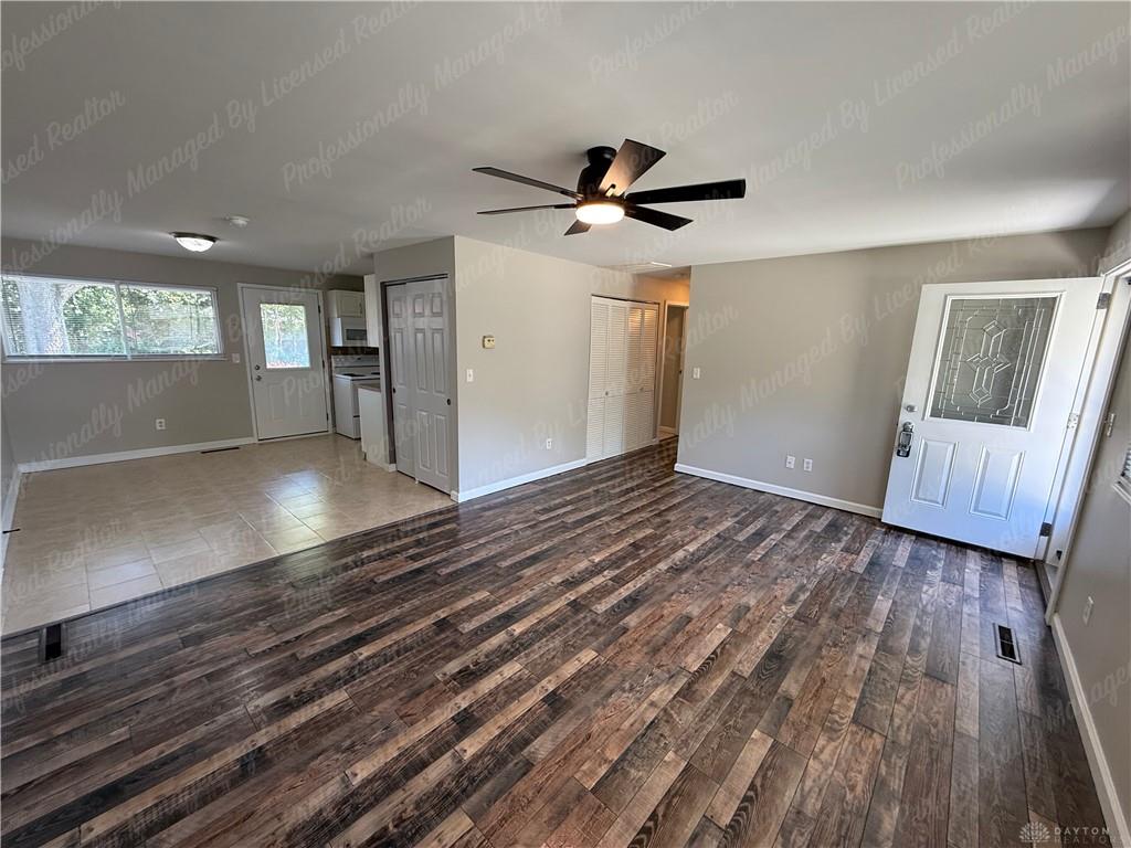 5678 Tomberg Property Photo 5