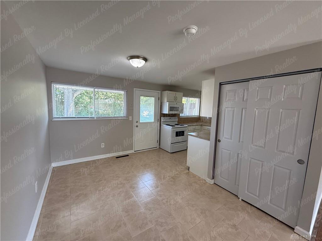5678 Tomberg Property Photo 8