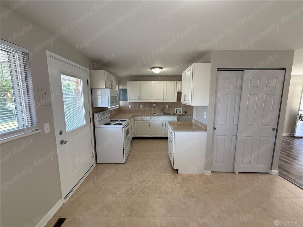 5678 Tomberg Property Photo 10