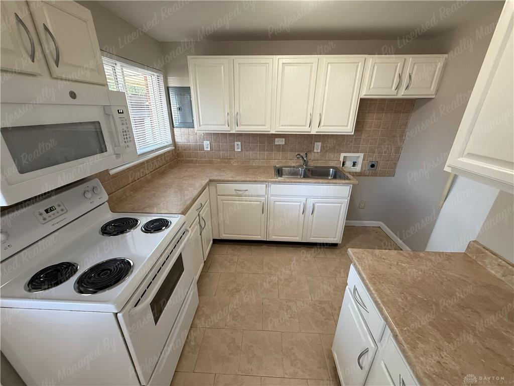 5678 Tomberg Property Photo 11