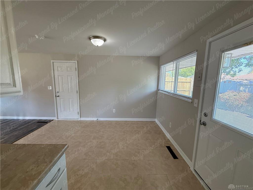 5678 Tomberg Property Photo 16