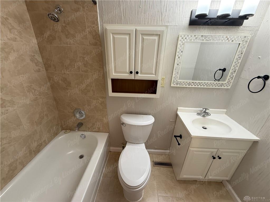 5678 Tomberg Property Photo 21