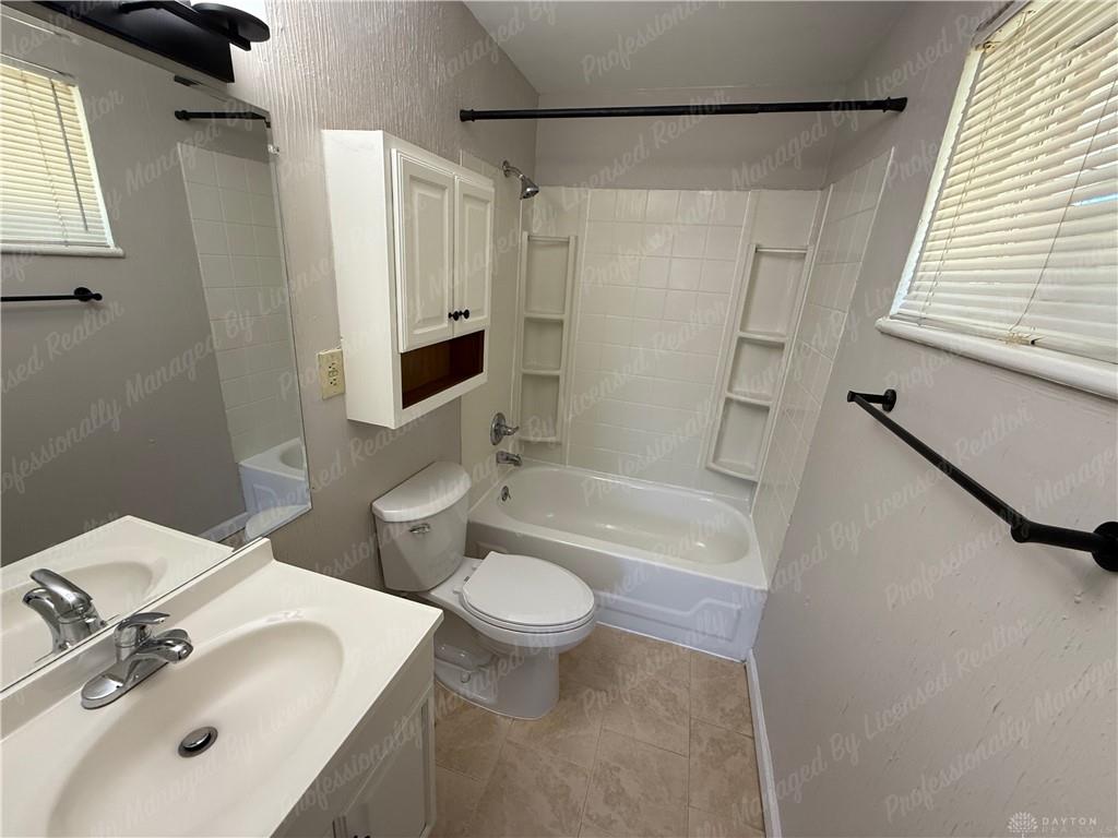 5678 Tomberg Property Photo 28