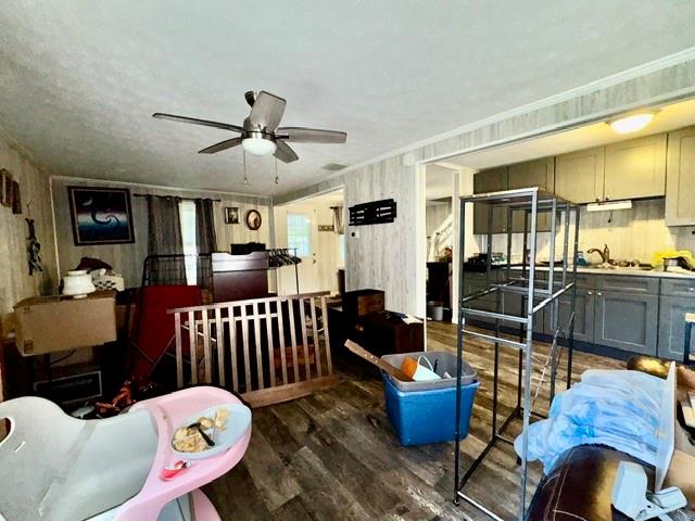 3713 Detroit Property Photo 16