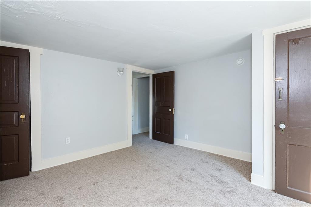 3206 E 5th Property Photo 25