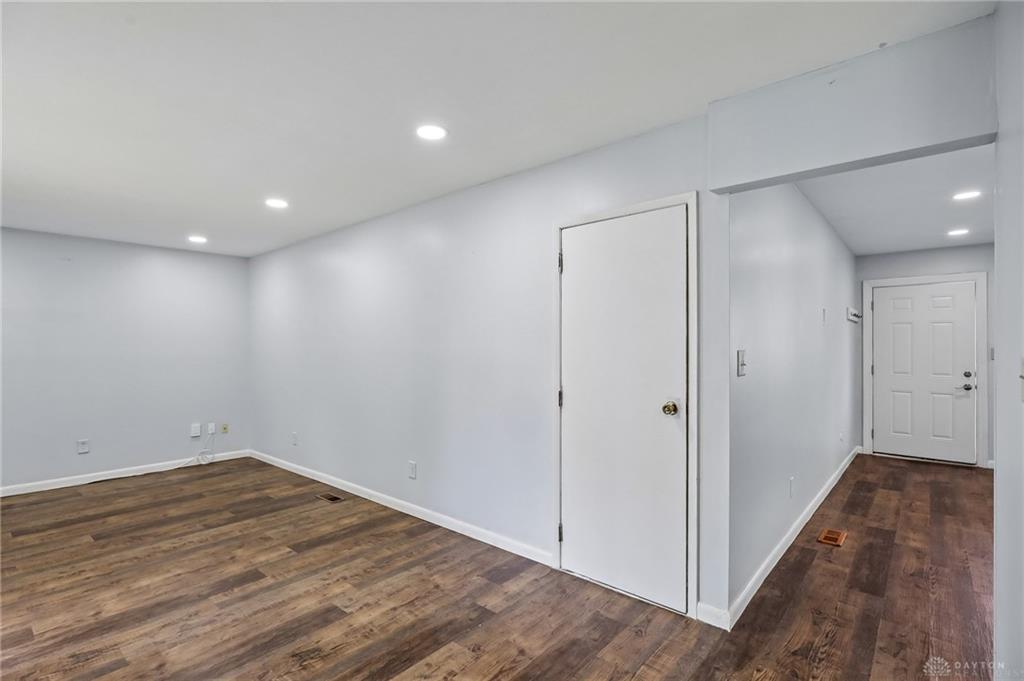 7106 Chatlake Property Photo 12