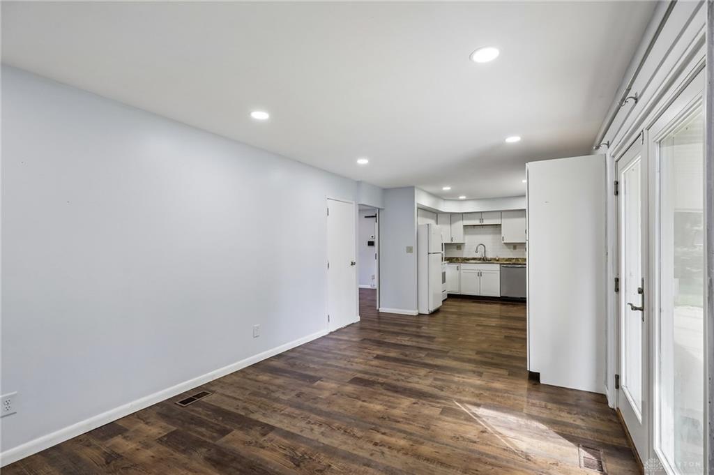 7106 Chatlake Property Photo 13